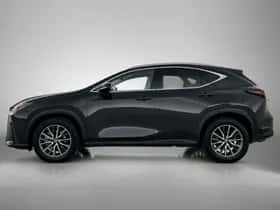 Lexus NX (2022) thumbnail 3