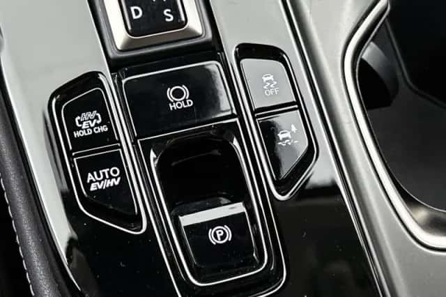 Lexus NX (2022) thumbnail 36