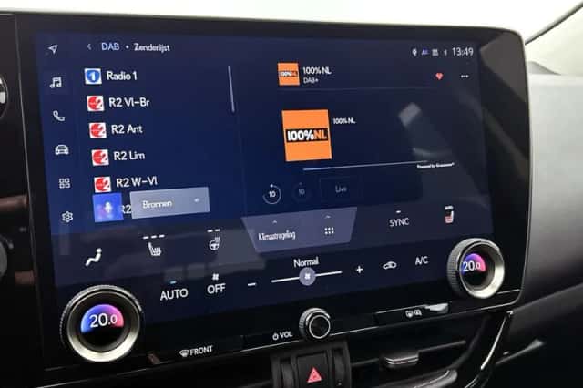 Lexus NX (2022) thumbnail 45