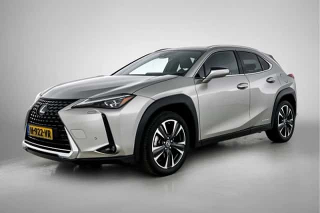 Lexus UX (2020)