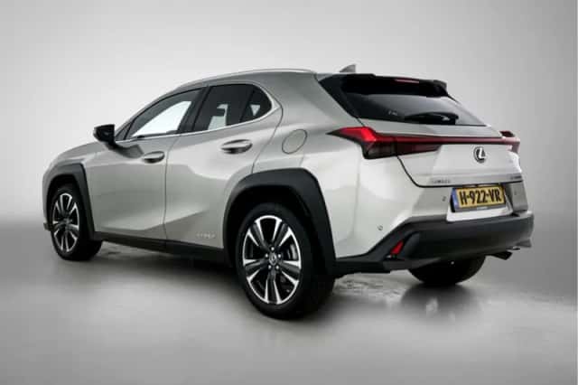 Lexus UX (2020) thumbnail 13