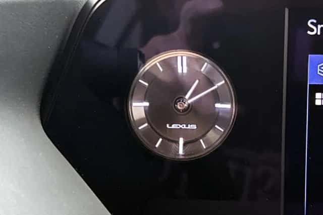 Lexus UX (2020) thumbnail 28