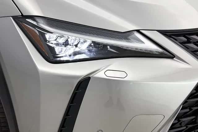Lexus UX (2020) thumbnail 42