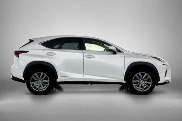 Lexus NX (2018) thumbnail 12