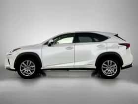 Lexus NX (2018) thumbnail 3