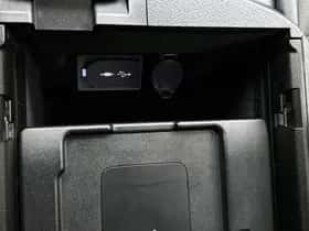 Lexus NX (2018) thumbnail 25