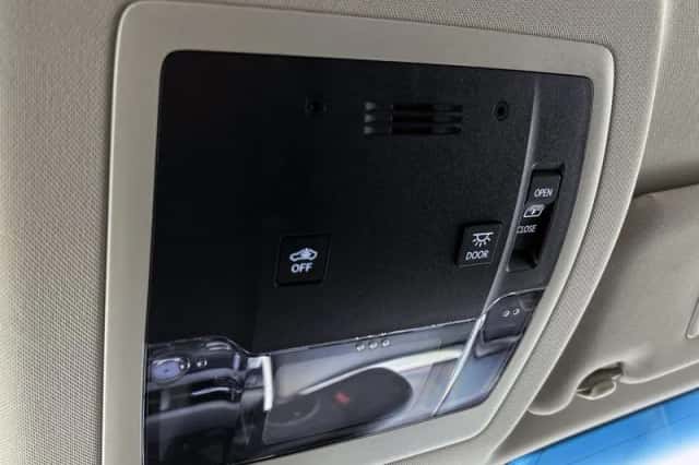 Lexus NX (2018) thumbnail 26
