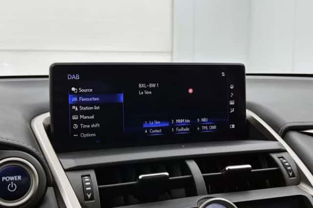 Lexus NX (2018) thumbnail 8