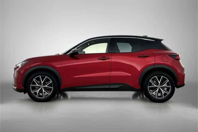 Lexus LBX (2025) thumbnail 3