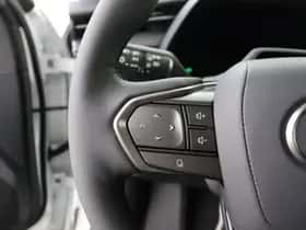 Lexus LBX (2026) thumbnail 13