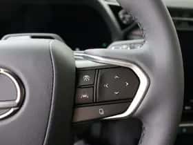 Lexus LBX (2026) thumbnail 17