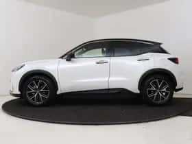 Lexus LBX (2026) thumbnail 3