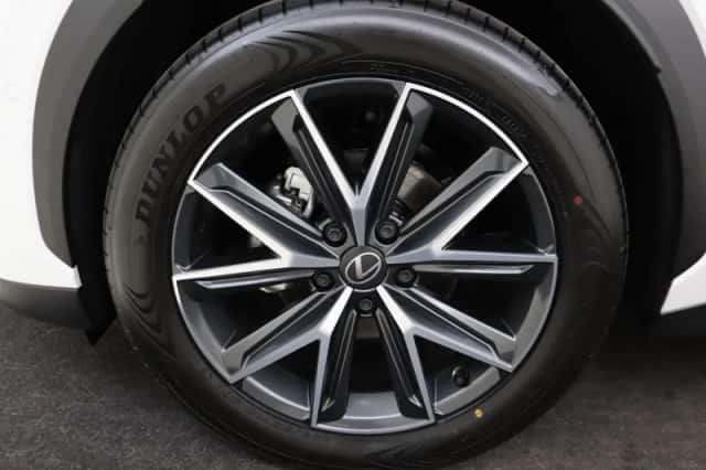 Lexus LBX (2026) thumbnail 5