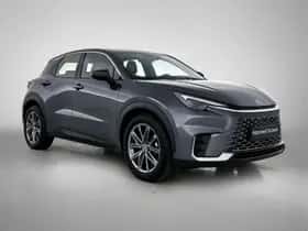 Lexus LBX (2024) thumbnail 12