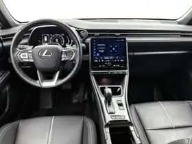 Lexus LBX (2024) thumbnail 4