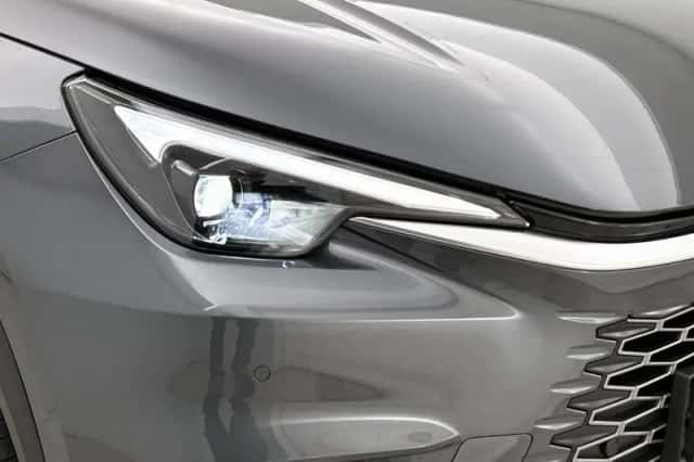 Lexus LBX (2024) thumbnail 39