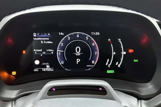 Lexus LBX (2024) thumbnail 5