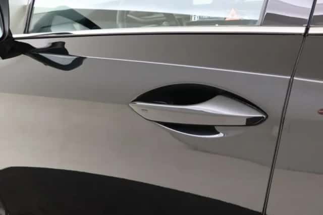 Lexus RX (2019) thumbnail 4