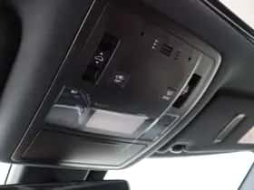 Lexus RX (2019) thumbnail 36