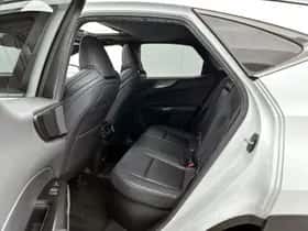 Lexus NX (2022) thumbnail 18