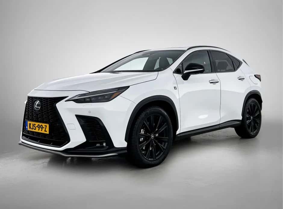 Lexus NX (2022) — foto 1
