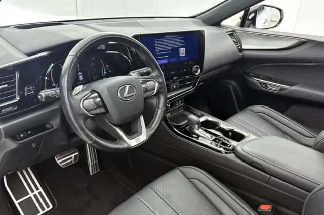 Lexus NX (2022) thumbnail 37