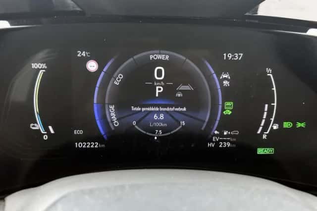 Lexus NX (2022) thumbnail 38