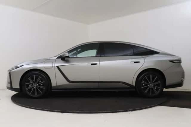Lexus ES (2026) thumbnail 3