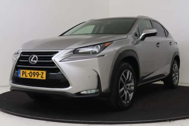 Lexus NX (2017)