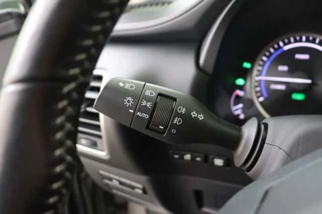 Lexus NX (2017) thumbnail 19