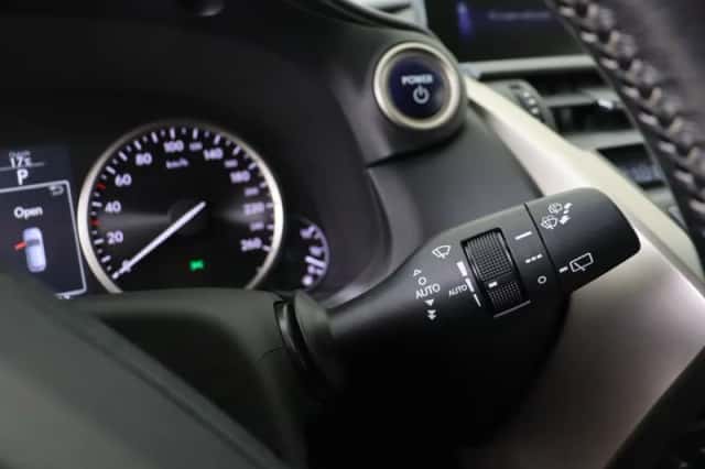 Lexus NX (2017) thumbnail 20