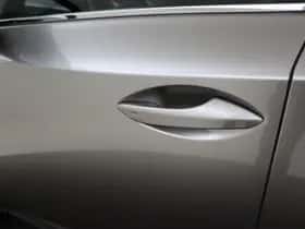 Lexus NX (2017) thumbnail 4