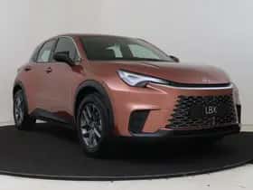 Lexus LBX (2025) thumbnail 15