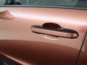 Lexus LBX (2025) thumbnail 4