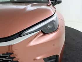 Lexus LBX (2025) thumbnail 8