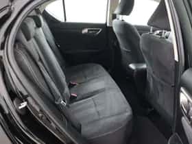 Lexus CT (2018) thumbnail 38