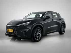 Lexus LBX (2024)