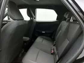 Lexus LBX (2024) thumbnail 14