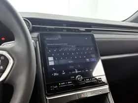 Lexus LBX (2024) thumbnail 6