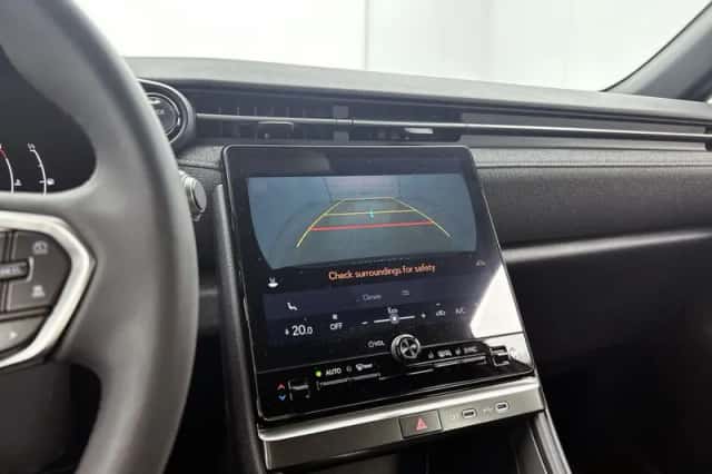 Lexus LBX (2024) thumbnail 7