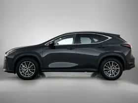 Lexus NX (2025) thumbnail 3
