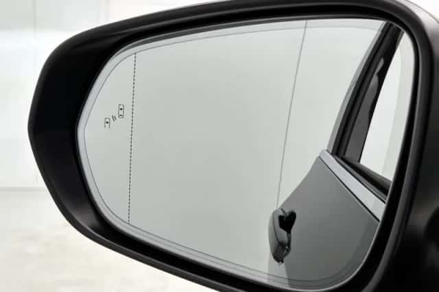 Lexus NX (2025) thumbnail 32