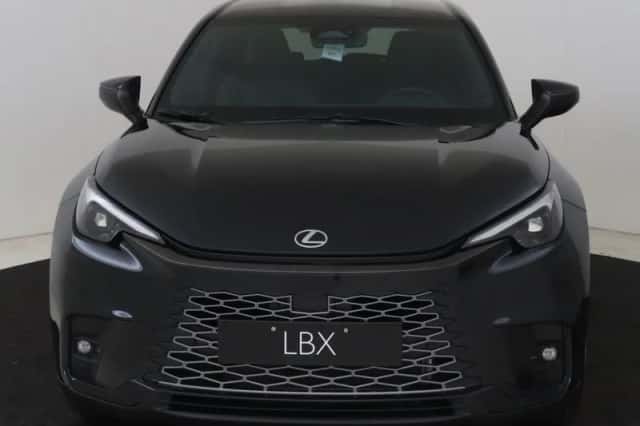 Lexus LBX (2026) thumbnail 24