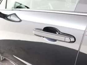 Lexus LBX (2026) thumbnail 4