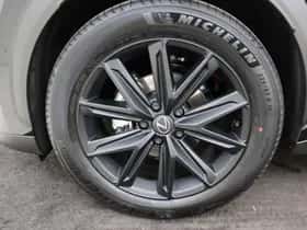 Lexus LBX (2026) thumbnail 5