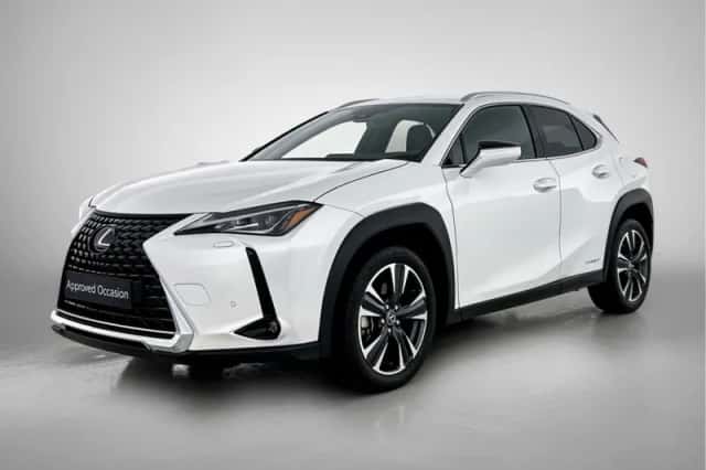 Lexus UX (2022) thumbnail 1