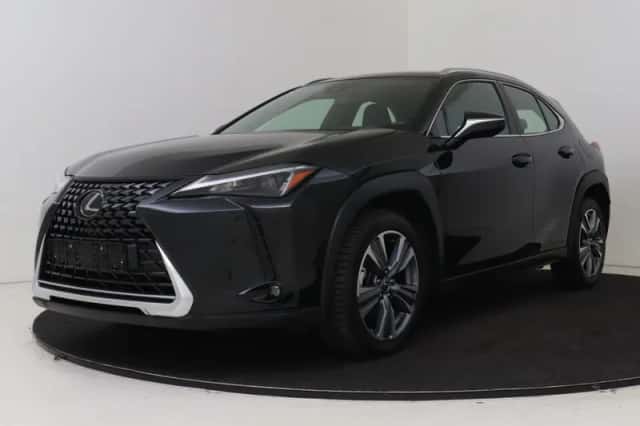 Lexus UX (2022) thumbnail 1
