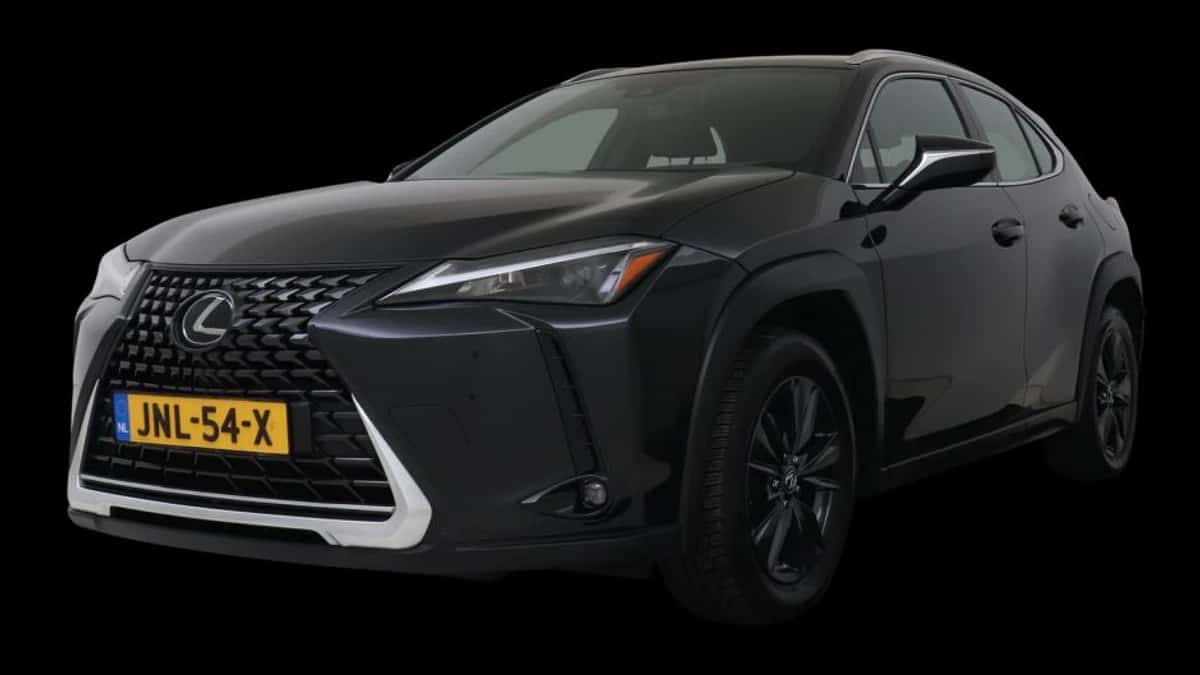 Lexus UX (2022) — foto 1