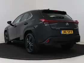 Lexus UX (2022) thumbnail 16