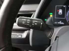 Lexus UX (2022) thumbnail 18